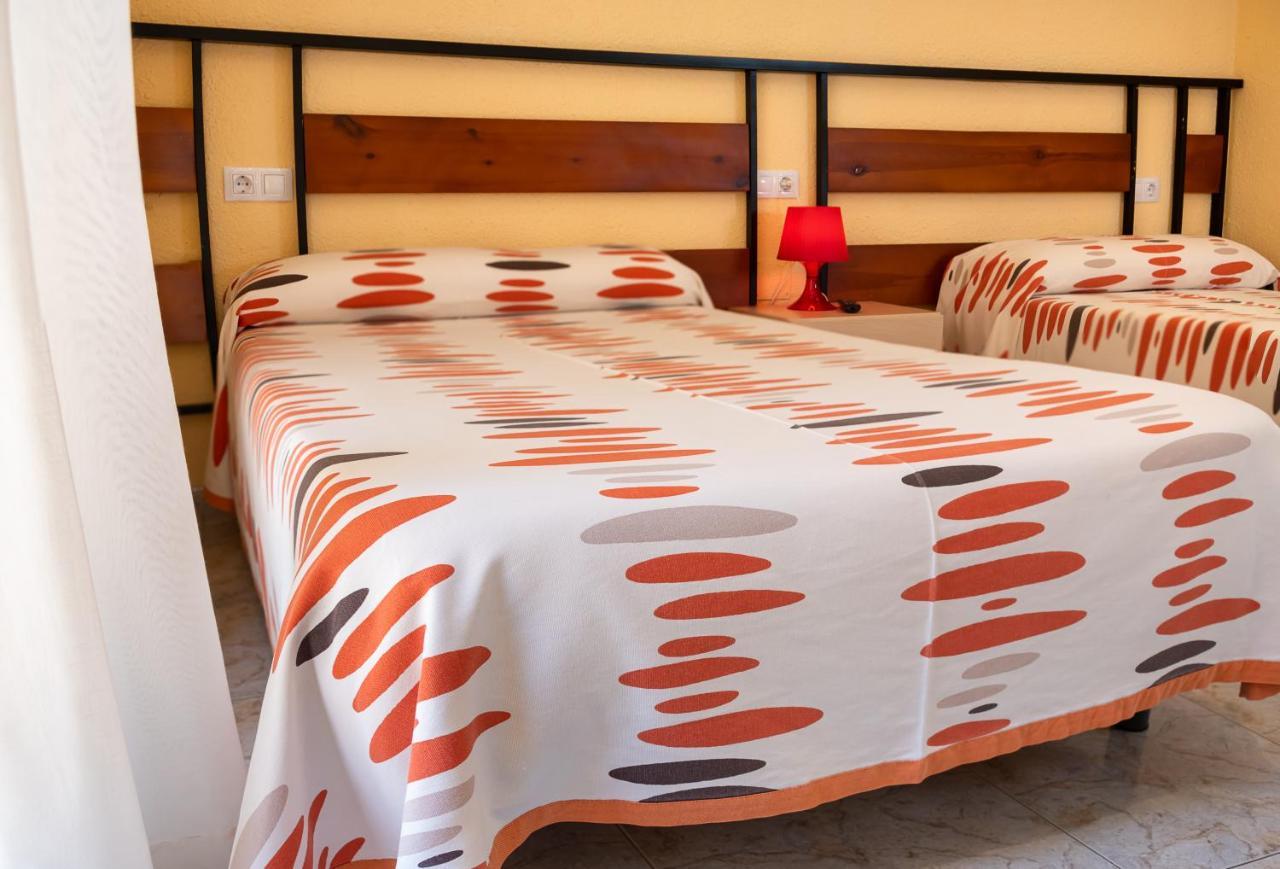 Hostal El Trillero Альканьис Экстерьер фото
